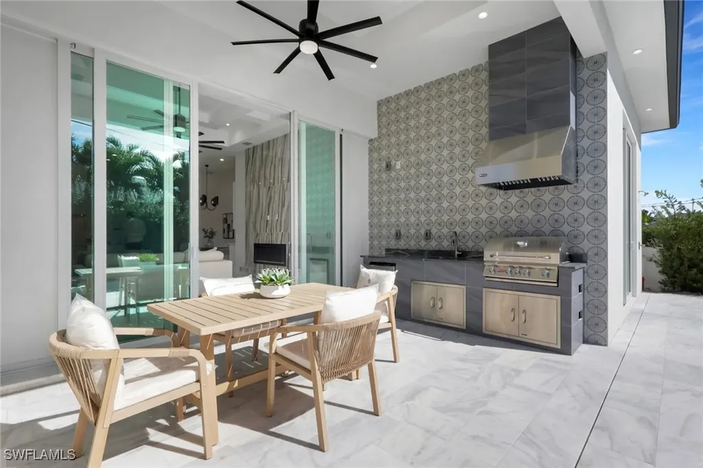 522 98th Avenue N Naples FL 34108