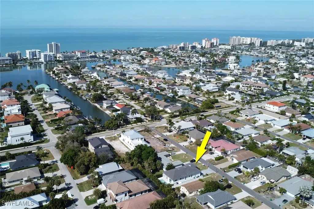 522 98th Avenue N Naples FL 34108