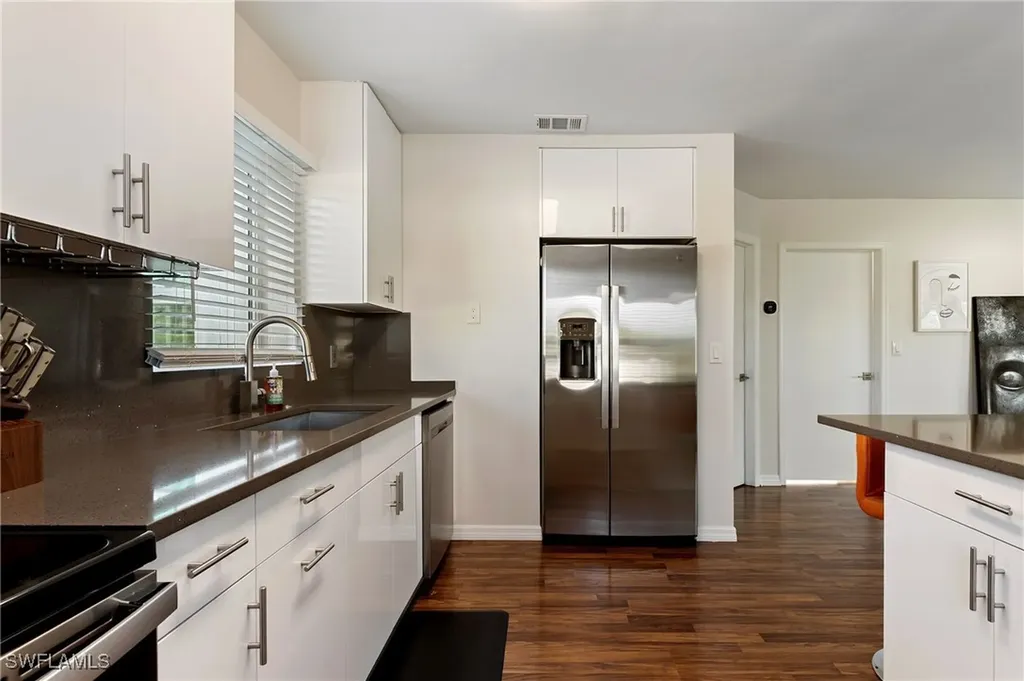 714 105th Avenue N Naples FL 34108