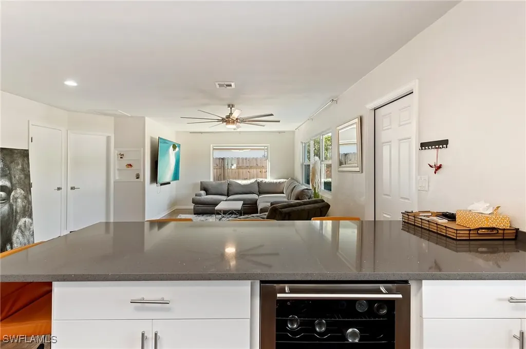 714 105th Avenue N Naples FL 34108