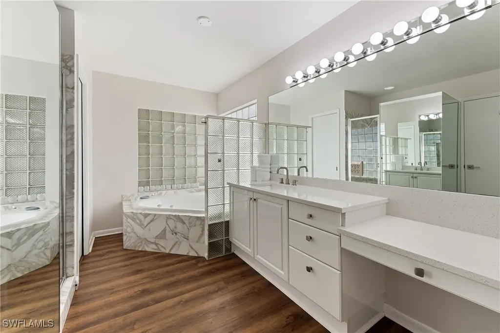 714 105th Avenue N Naples FL 34108