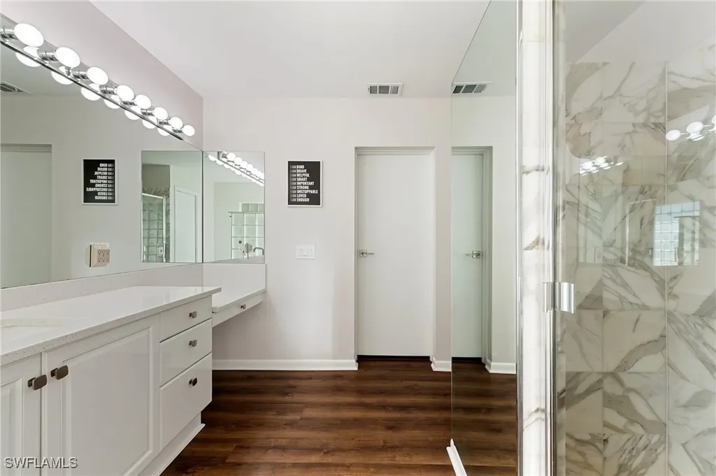 714 105th Avenue N Naples FL 34108