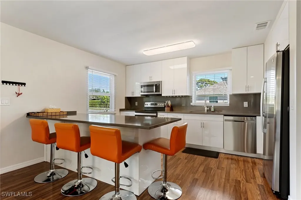 714 105th Avenue N Naples FL 34108
