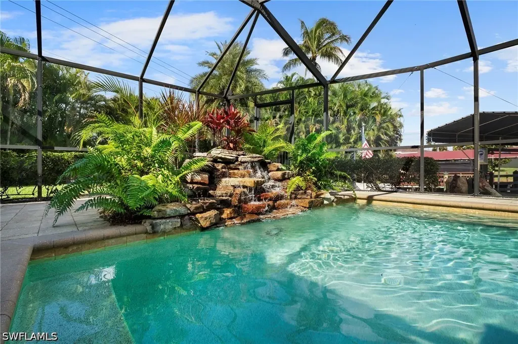 101 SE 41st Terrace Cape Coral FL 33904