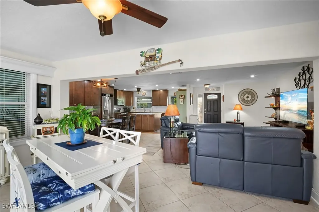 101 SE 41st Terrace Cape Coral FL 33904