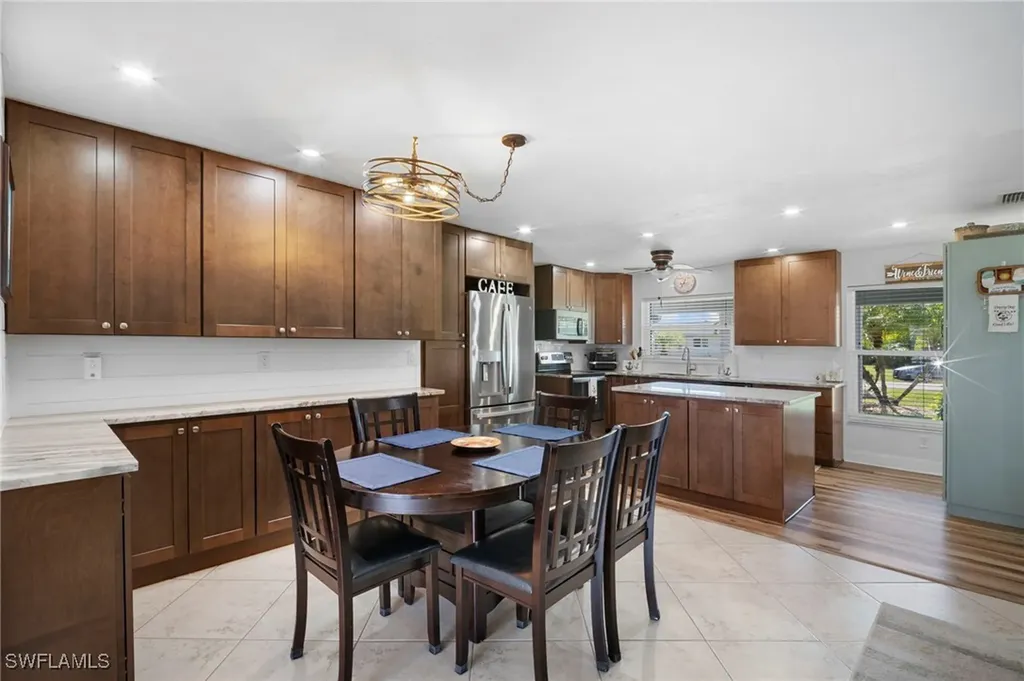 101 SE 41st Terrace Cape Coral FL 33904