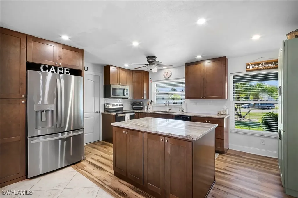 101 SE 41st Terrace Cape Coral FL 33904