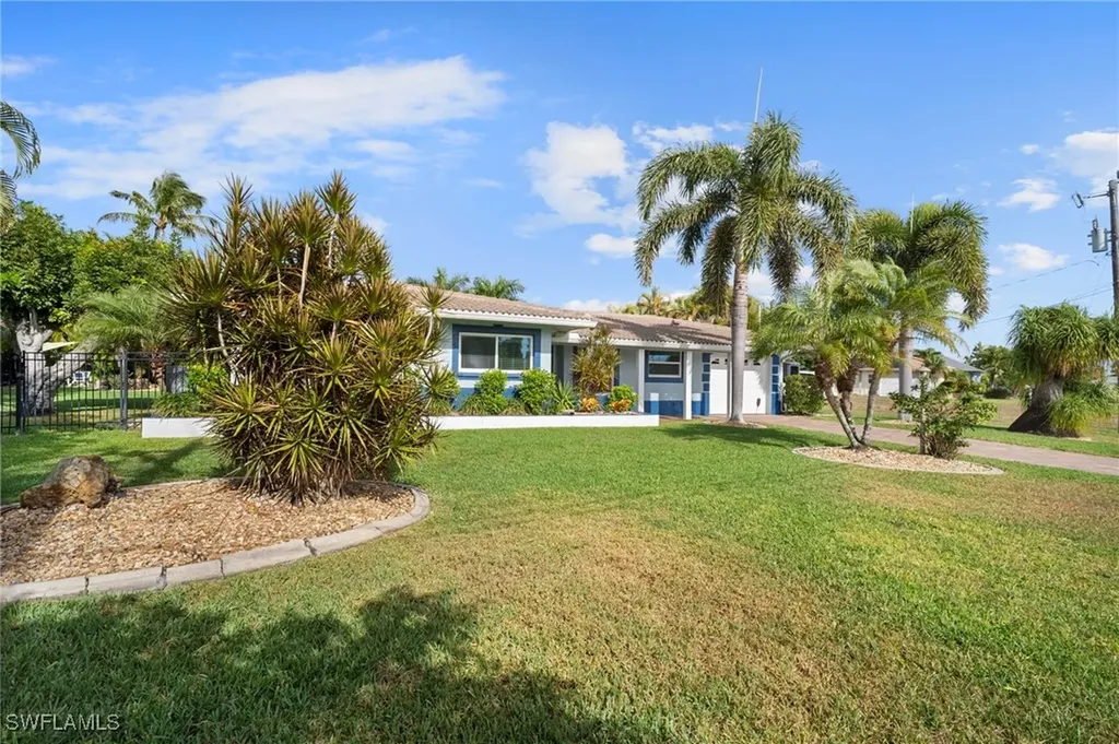 101 SE 41st Terrace Cape Coral FL 33904
