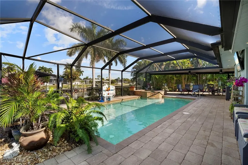 101 SE 41st Terrace Cape Coral FL 33904