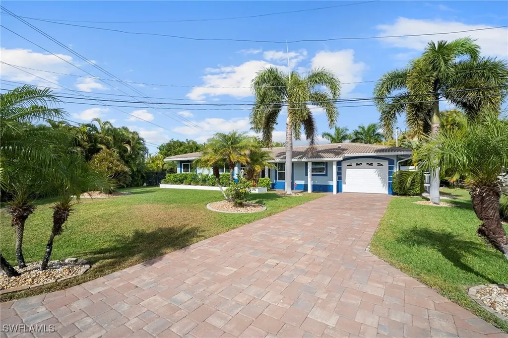 101 SE 41st Terrace Cape Coral FL 33904