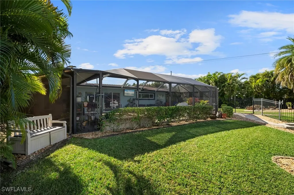 101 SE 41st Terrace Cape Coral FL 33904