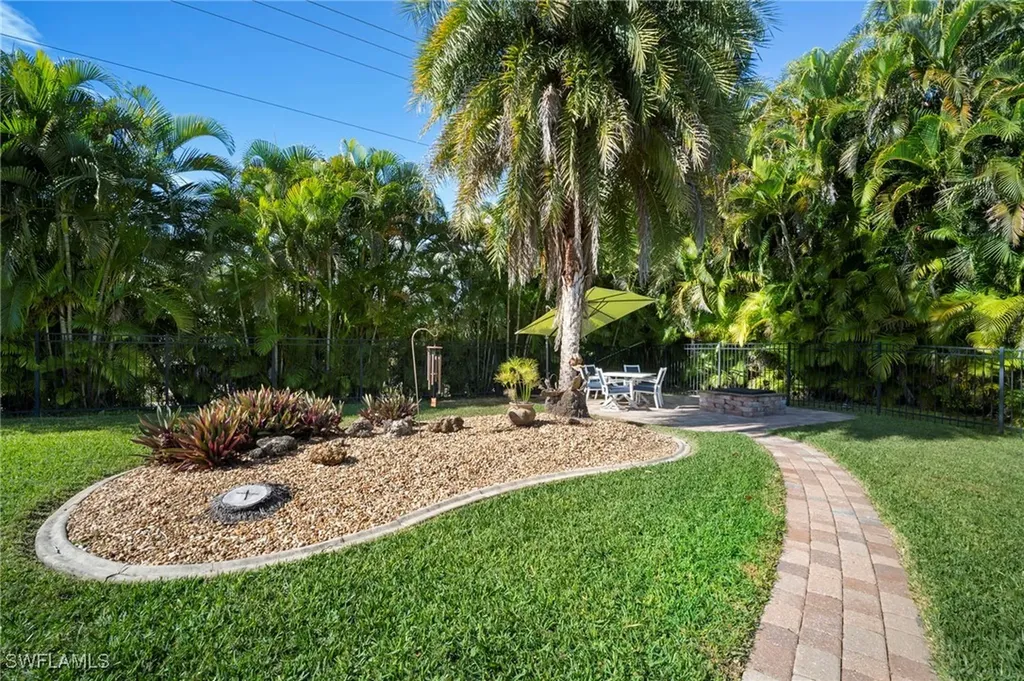 101 SE 41st Terrace Cape Coral FL 33904