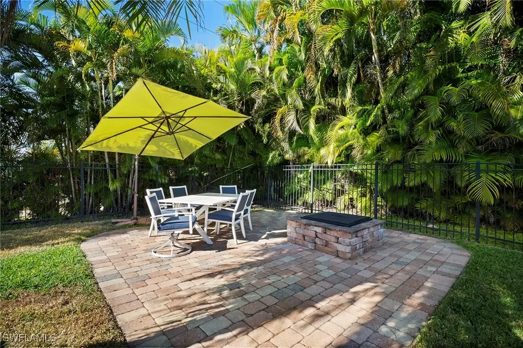 101 SE 41st Terrace Cape Coral FL 33904