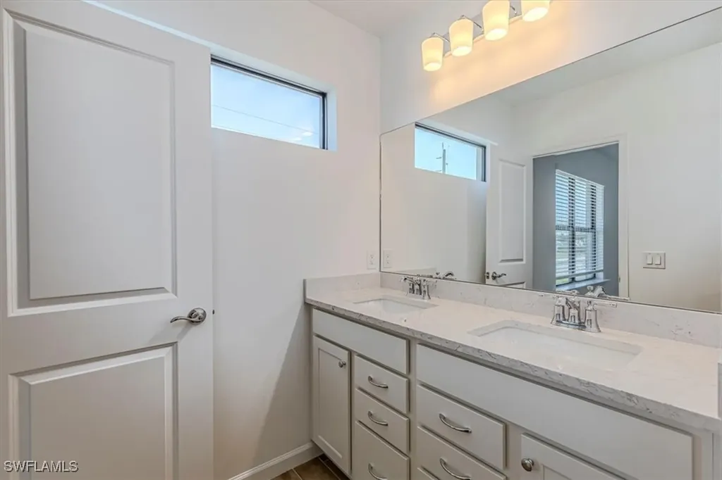 27842 Solis Grande Drive Bonita Springs FL 34135