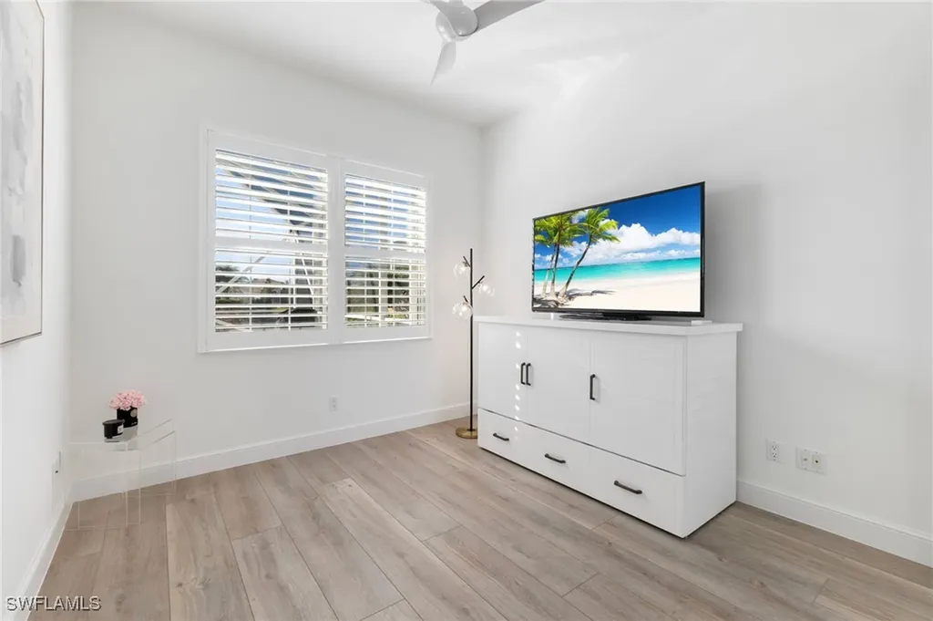 8040 Wilfredo Court Naples FL 34114