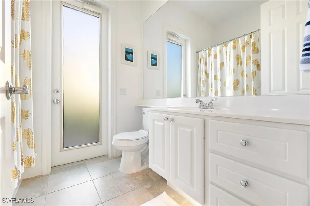 8040 Wilfredo Court Naples FL 34114