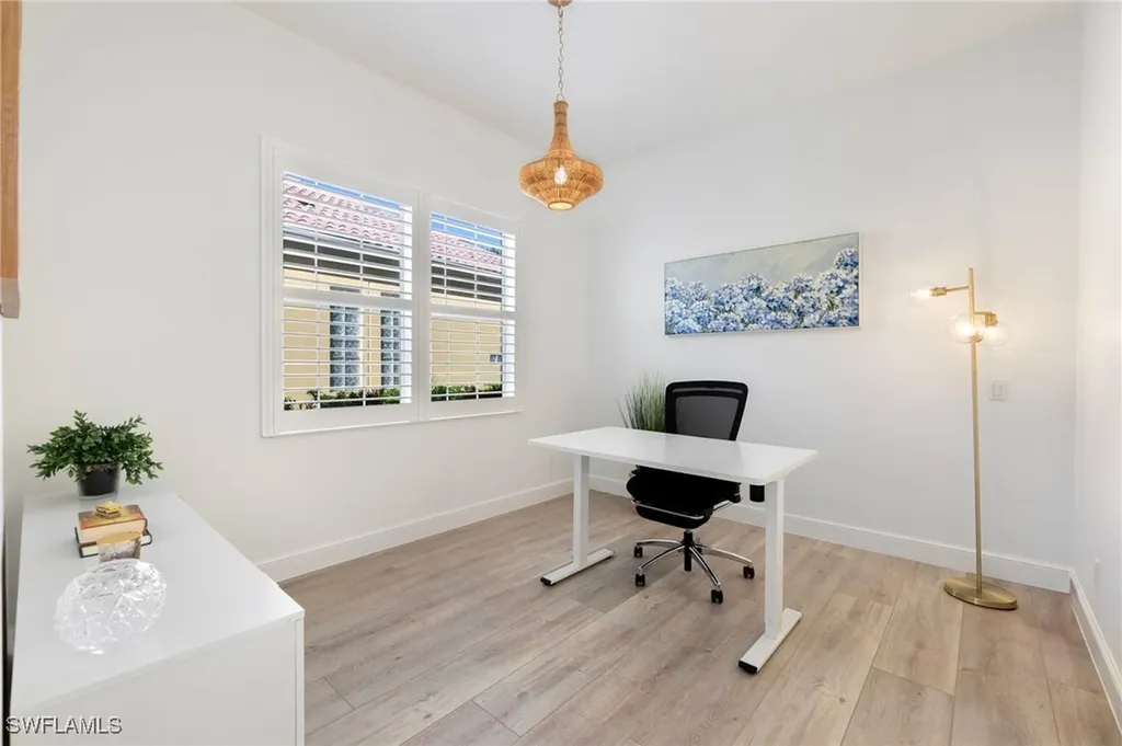 8040 Wilfredo Court Naples FL 34114