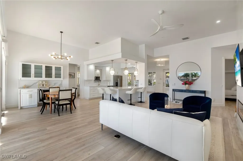 8040 Wilfredo Court Naples FL 34114
