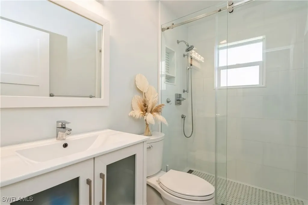 7087 Lone Oak Boulevard Naples FL 34109