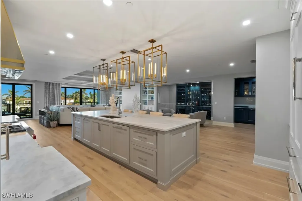 1820 Gulf Shore Boulevard N Naples FL 34102