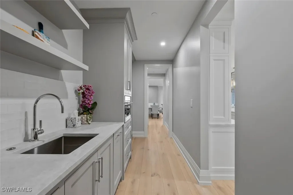 1820 Gulf Shore Boulevard N Naples FL 34102