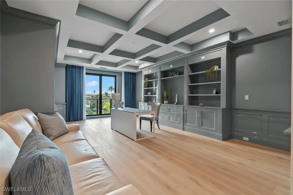 1820 Gulf Shore Boulevard N Naples FL 34102