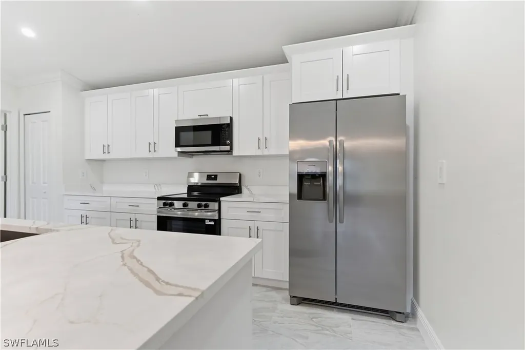 2141 Davis Street Fort Myers FL 33916