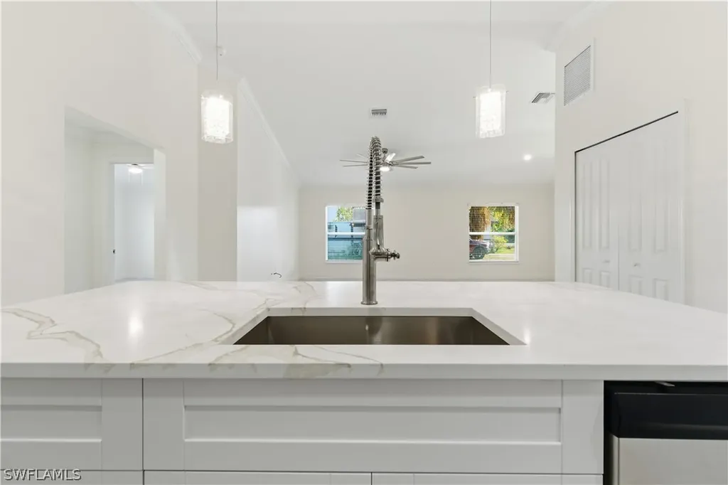 2141 Davis Street Fort Myers FL 33916