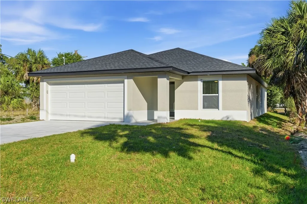 2141 Davis Street Fort Myers FL 33916