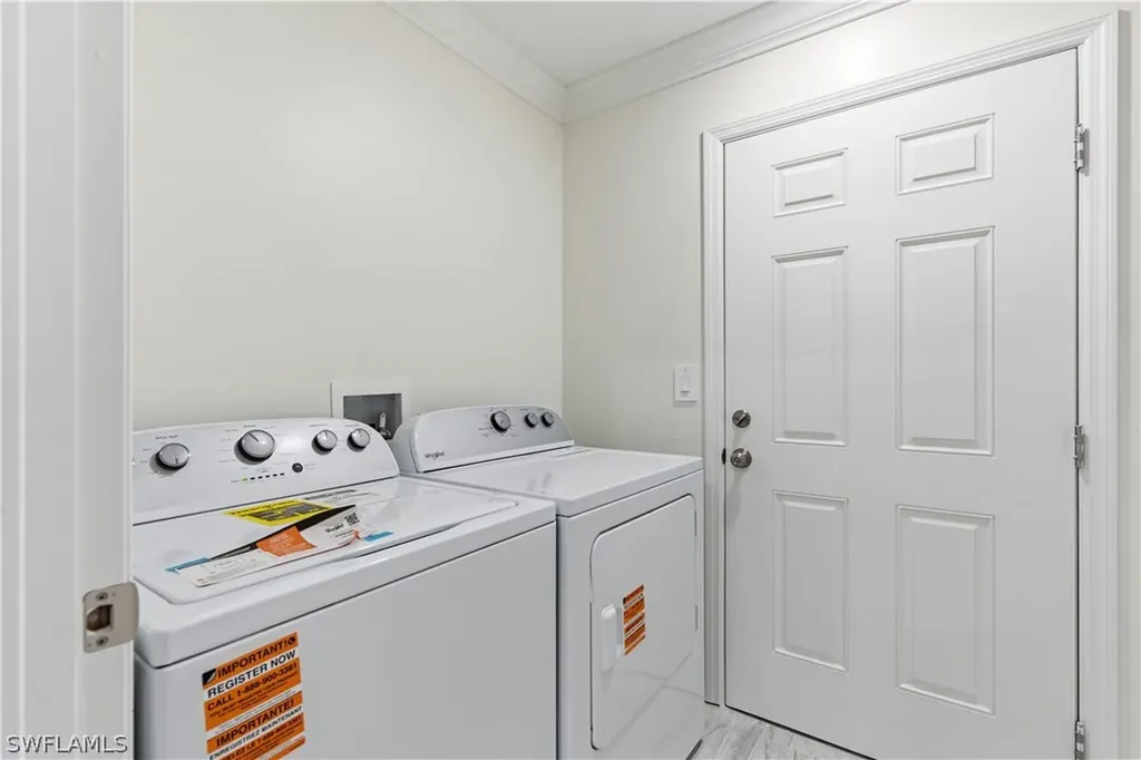 2141 Davis Street Fort Myers FL 33916