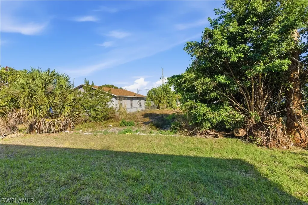 2141 Davis Street Fort Myers FL 33916
