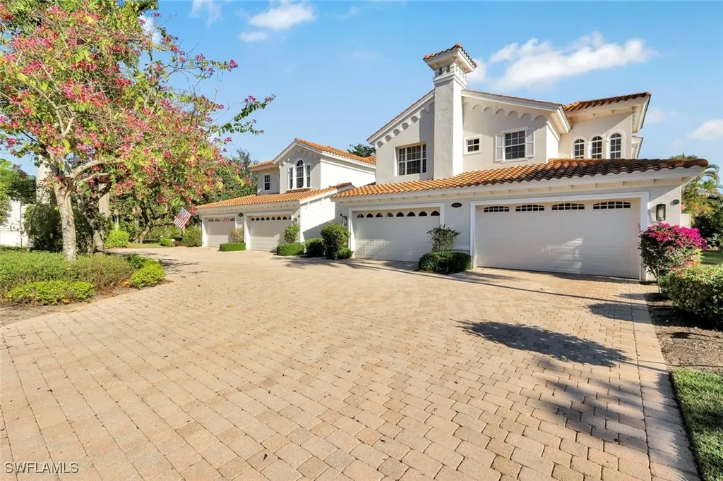 9002 Cascada Way Naples FL 34114