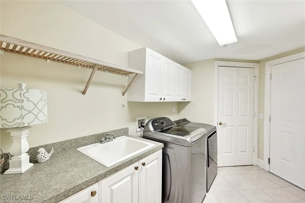 9002 Cascada Way Naples FL 34114