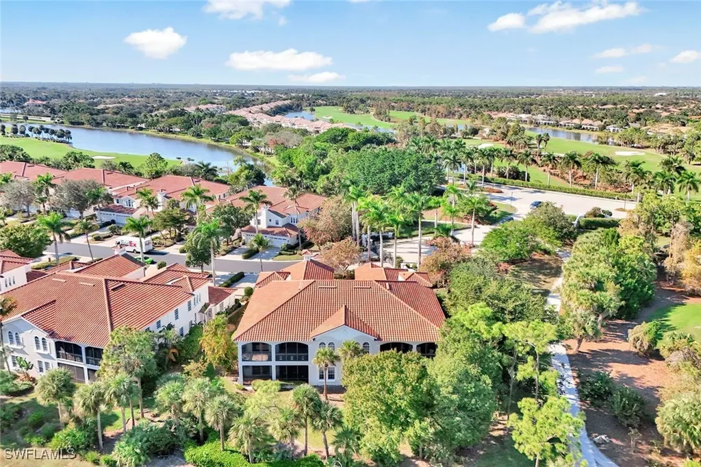 9002 Cascada Way Naples FL 34114