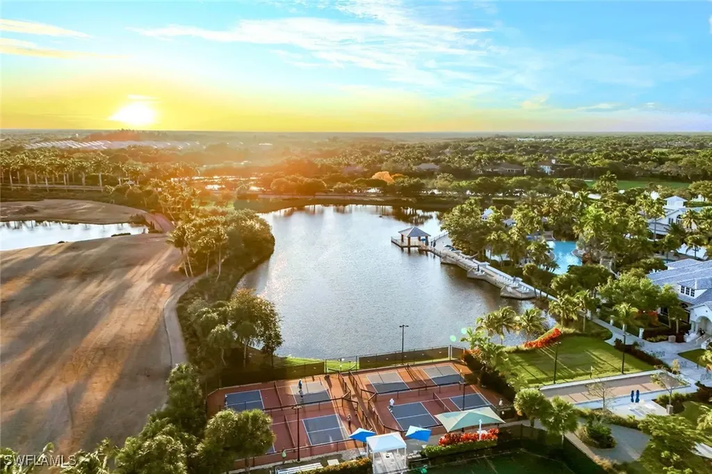 9002 Cascada Way Naples FL 34114