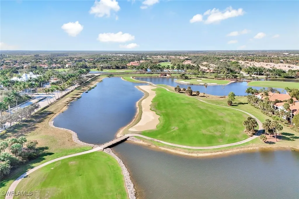 9002 Cascada Way Naples FL 34114