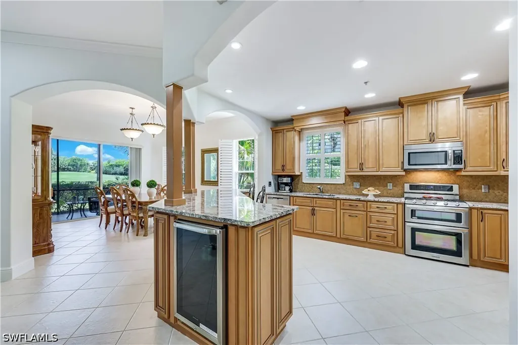 9002 Cascada Way Naples FL 34114