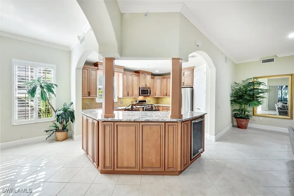 9002 Cascada Way Naples FL 34114