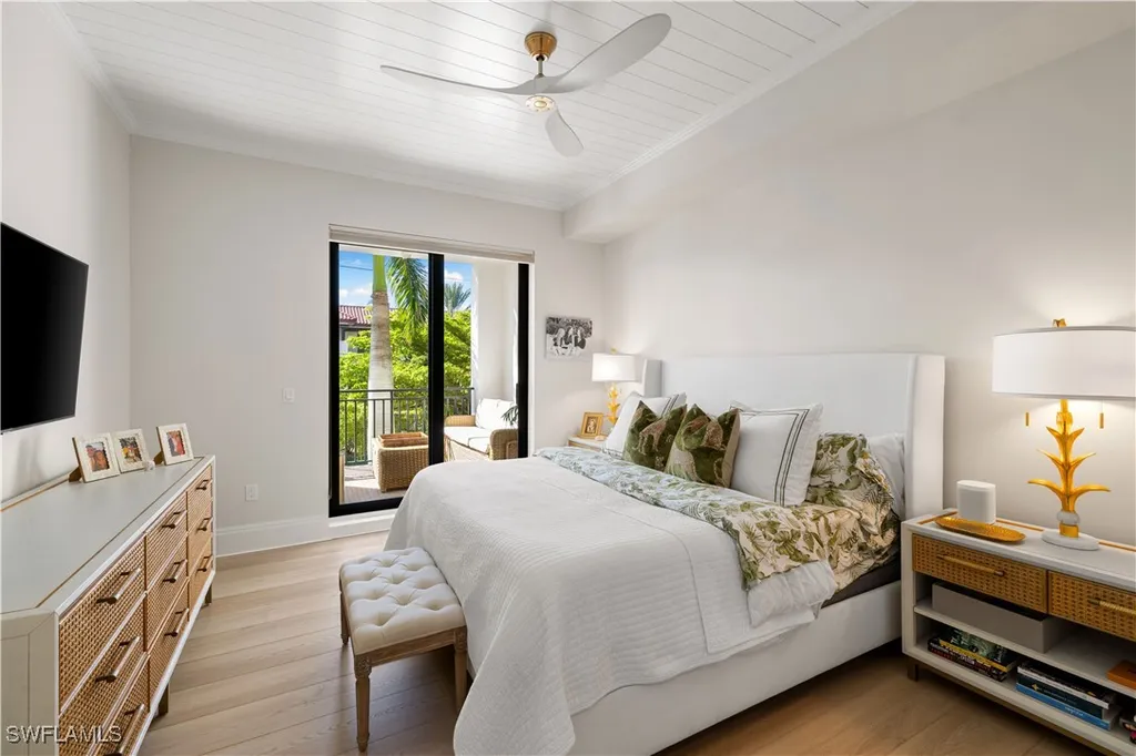 1035 3rd Avenue S Naples FL 34102