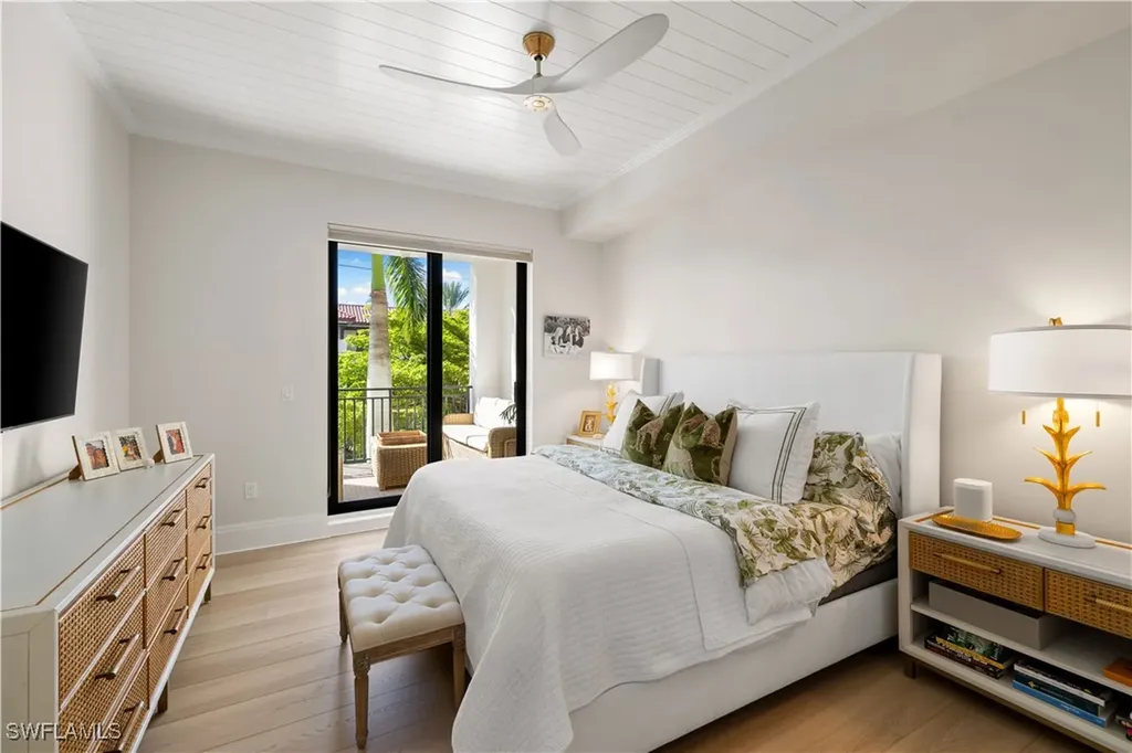 1035 3rd Avenue S Naples FL 34102