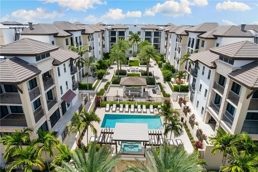 1035 3rd Avenue S Naples FL 34102