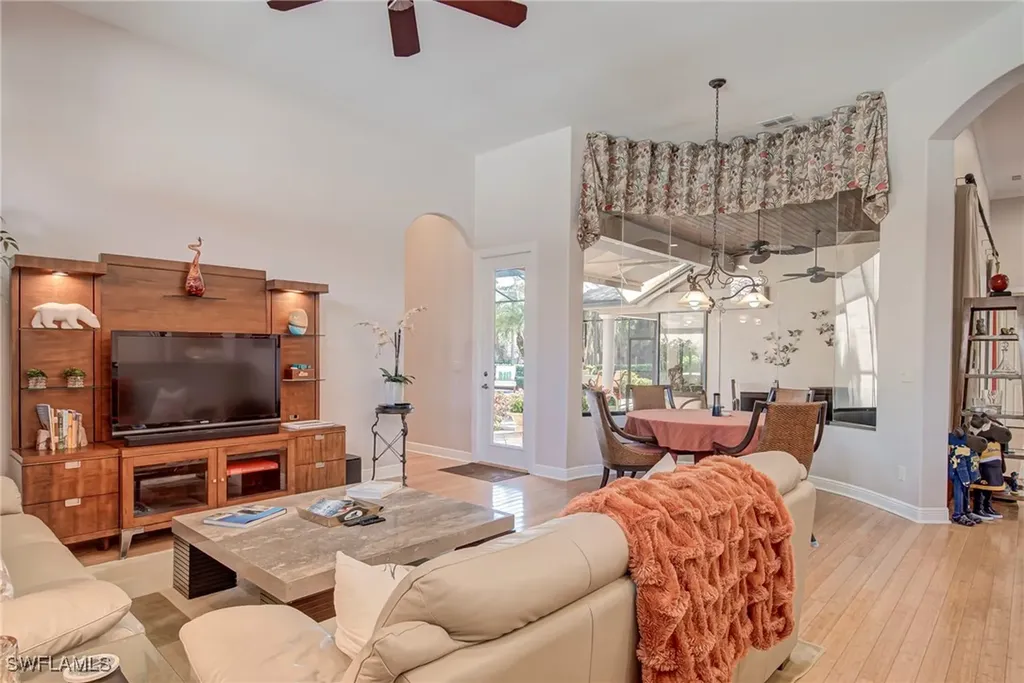 3126 Terramar Court Naples FL 34119