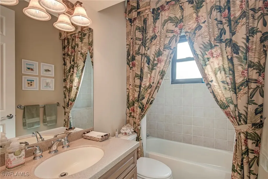 3126 Terramar Court Naples FL 34119