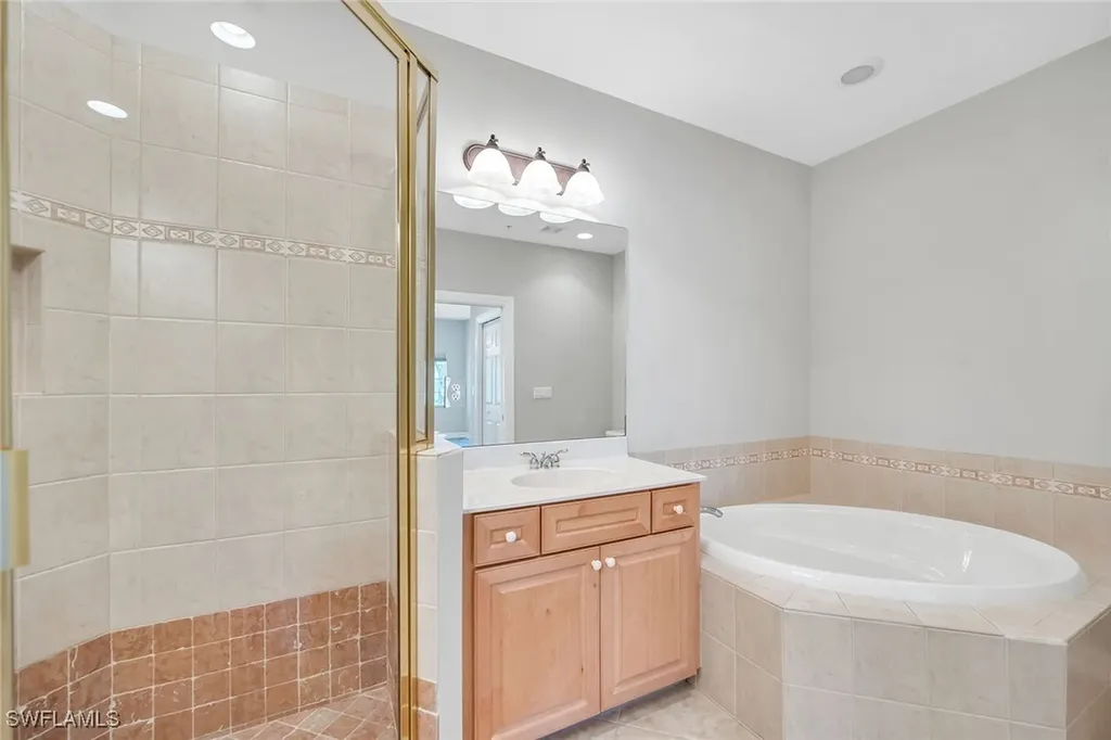 9113 Michael Circle Naples FL 34113