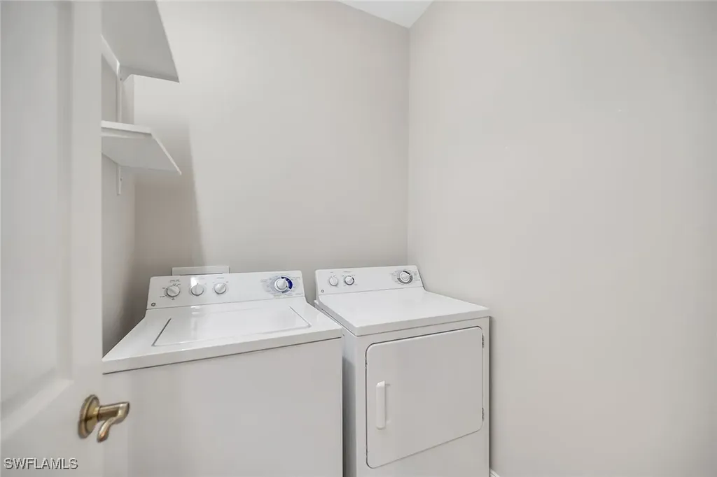 9113 Michael Circle Naples FL 34113