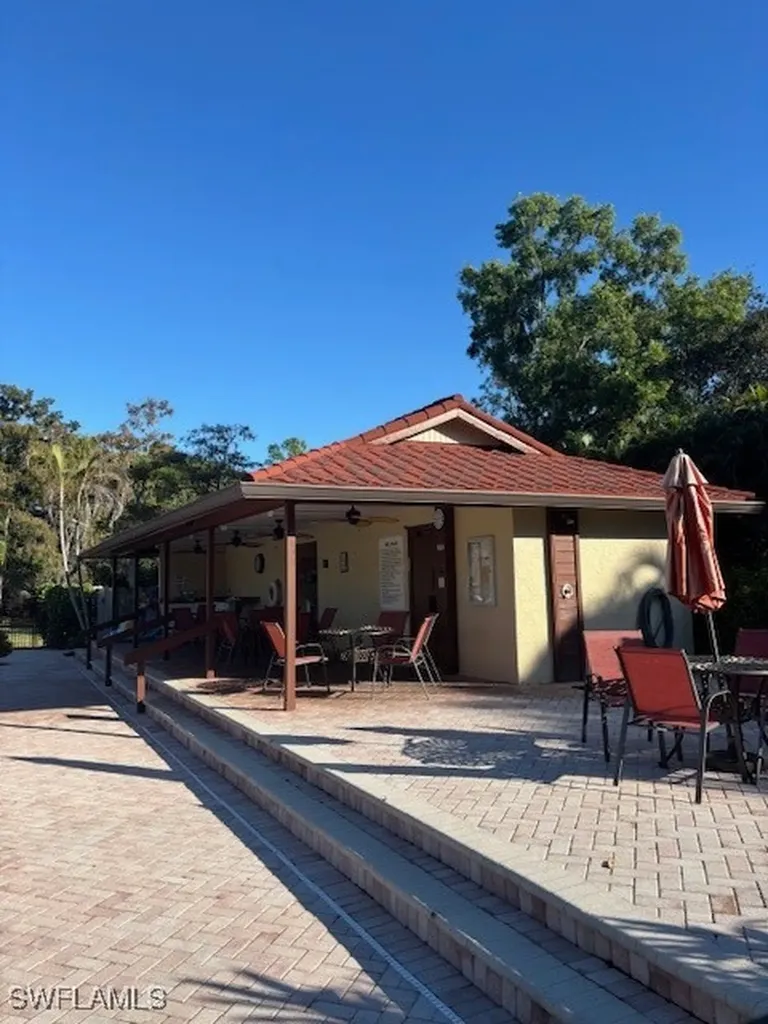 2093 Pine Isle Lane Naples FL 34112