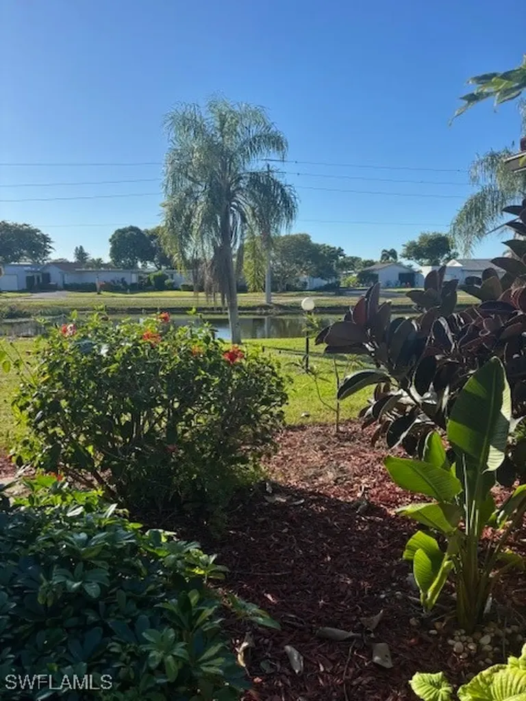 2093 Pine Isle Lane Naples FL 34112