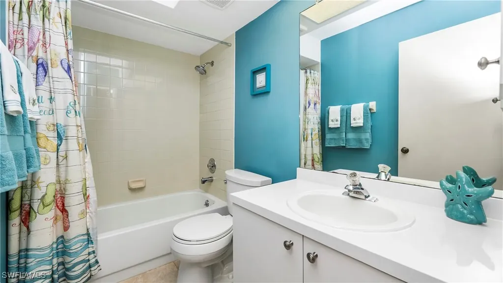 2904 Kings Lake Boulevard Naples FL 34112