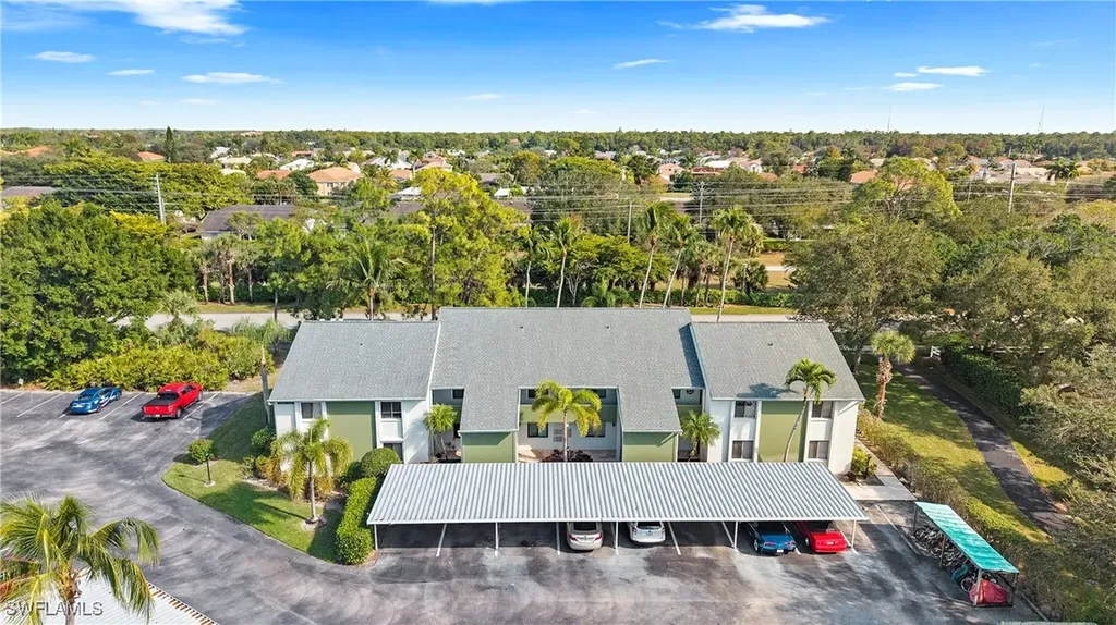 2904 Kings Lake Boulevard Naples FL 34112