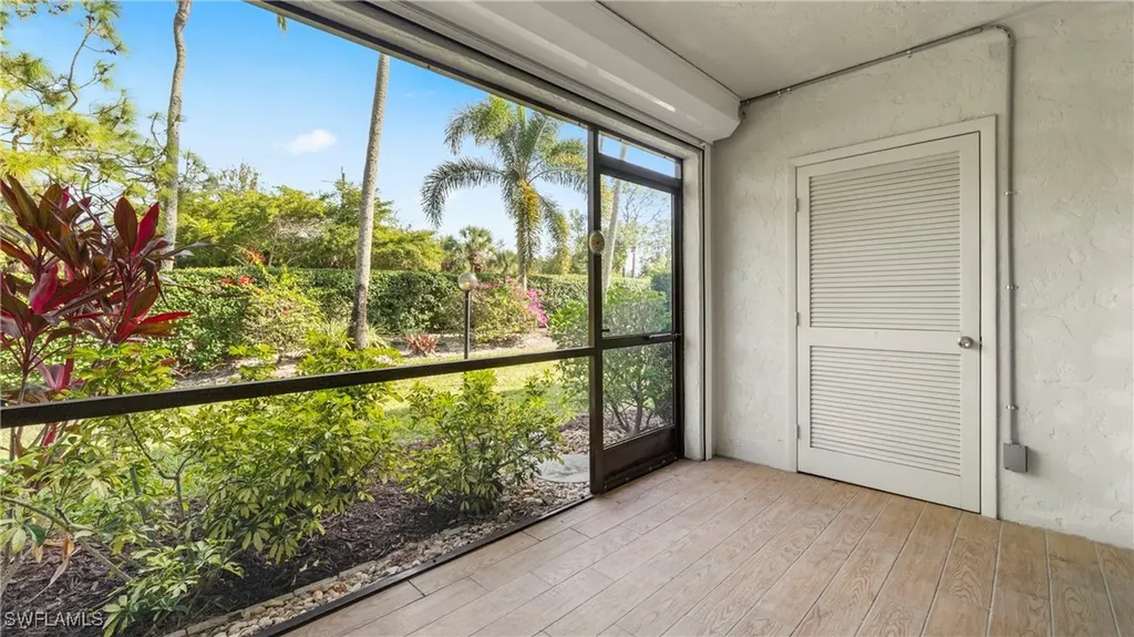 2904 Kings Lake Boulevard Naples FL 34112